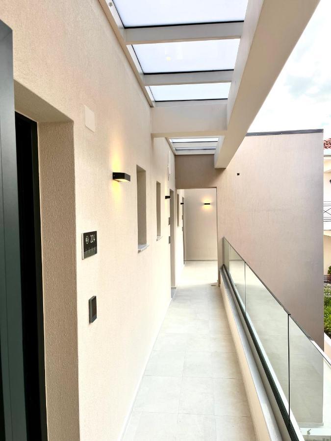 City Hill Luxury Apartments Янина Экстерьер фото