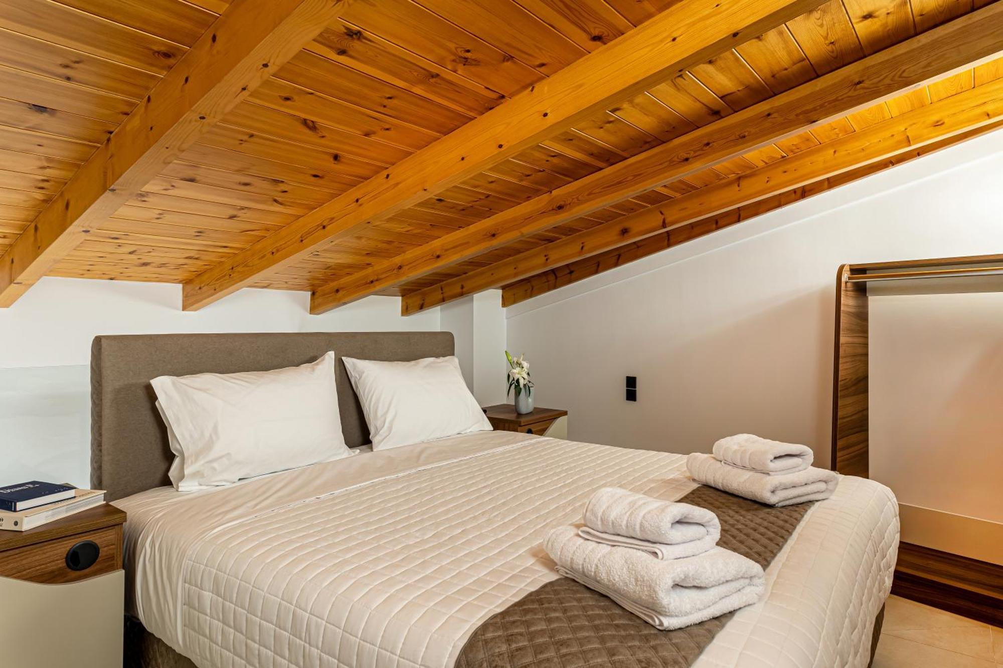 City Hill Luxury Apartments Янина Экстерьер фото