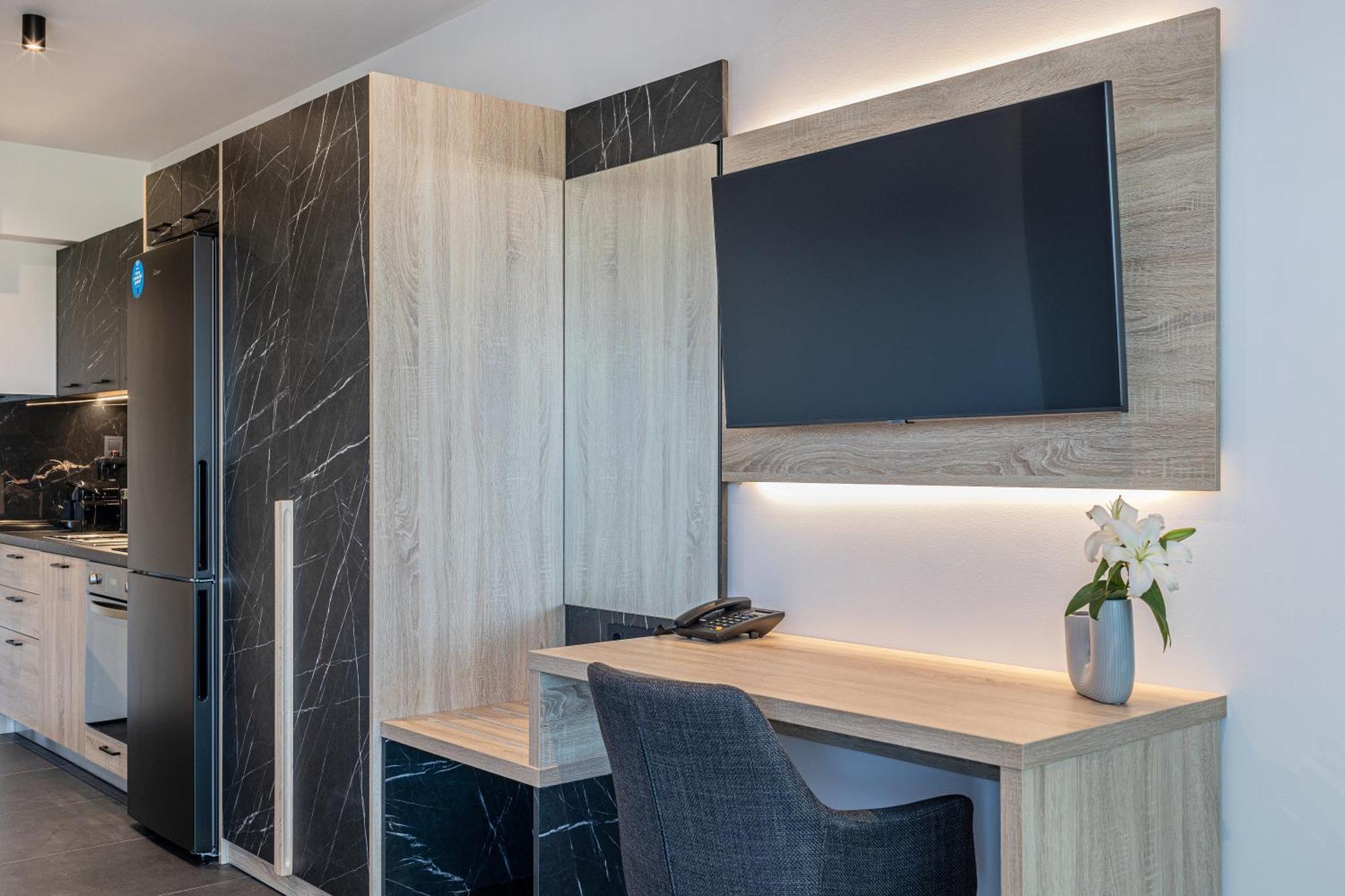City Hill Luxury Apartments Янина Экстерьер фото