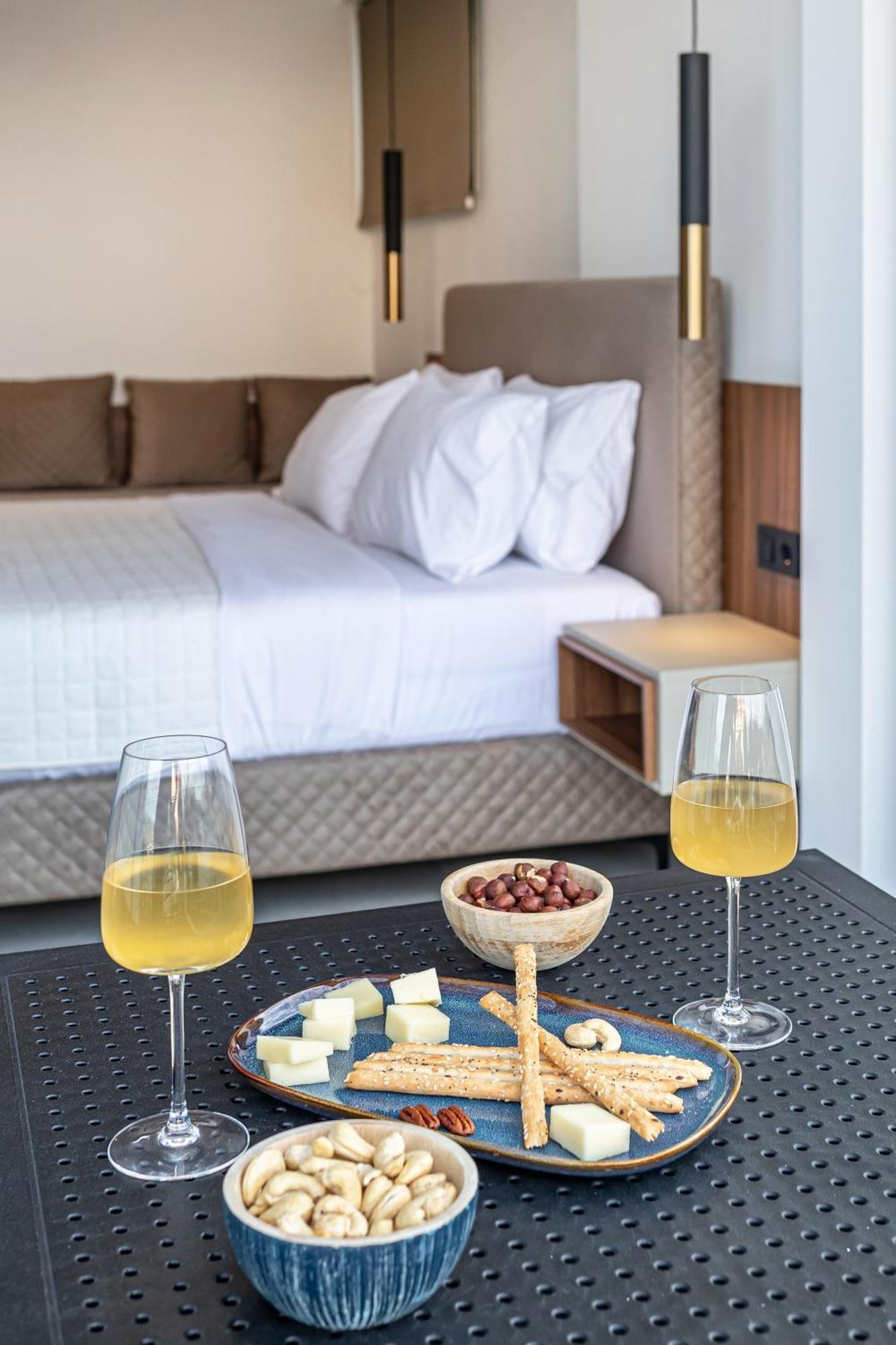 City Hill Luxury Apartments Янина Экстерьер фото