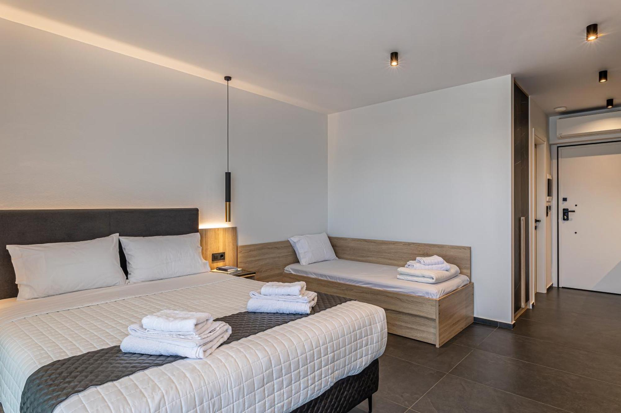 City Hill Luxury Apartments Янина Экстерьер фото